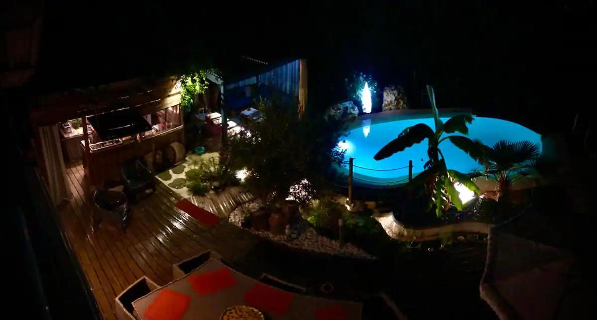 A La Marc'Quize Chambres D'Hotes, Petit Dejeuner Compris, Avec Piscine A Debordement En Exterieur, Bain Nordique A 38 Degres En Prestation Supplement Sur Reservation Horaire Anticipee 1 Place De Parking Gratuite Sur Place Mouxy Exterior foto