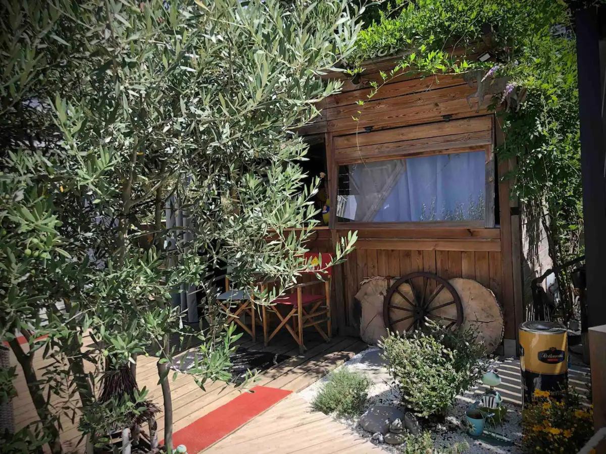 A La Marc'Quize Chambres D'Hotes, Petit Dejeuner Compris, Avec Piscine A Debordement En Exterieur, Bain Nordique A 38 Degres En Prestation Supplement Sur Reservation Horaire Anticipee 1 Place De Parking Gratuite Sur Place Mouxy Exterior foto