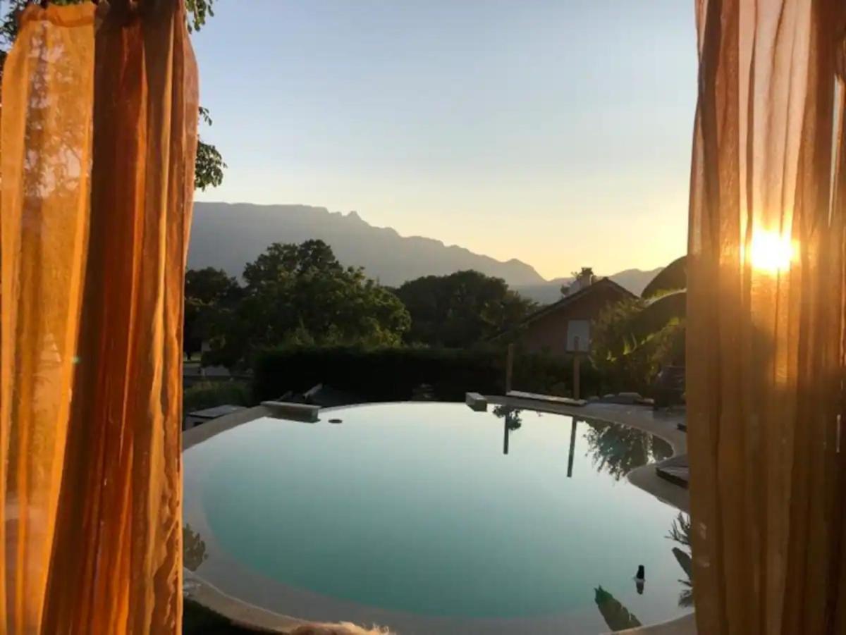 A La Marc'Quize Chambres D'Hotes, Petit Dejeuner Compris, Avec Piscine A Debordement En Exterieur, Bain Nordique A 38 Degres En Prestation Supplement Sur Reservation Horaire Anticipee 1 Place De Parking Gratuite Sur Place Mouxy Exterior foto