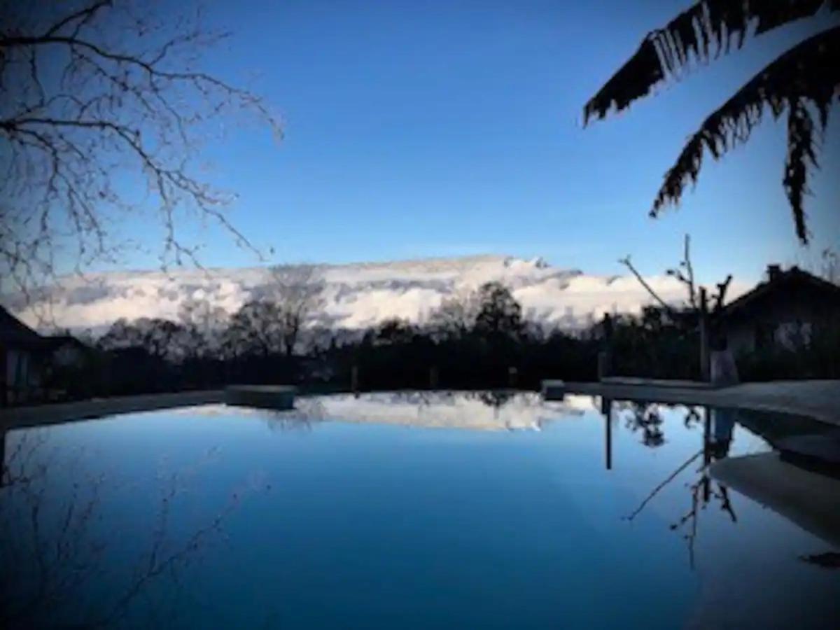 A La Marc'Quize Chambres D'Hotes, Petit Dejeuner Compris, Avec Piscine A Debordement En Exterieur, Bain Nordique A 38 Degres En Prestation Supplement Sur Reservation Horaire Anticipee 1 Place De Parking Gratuite Sur Place Mouxy Exterior foto