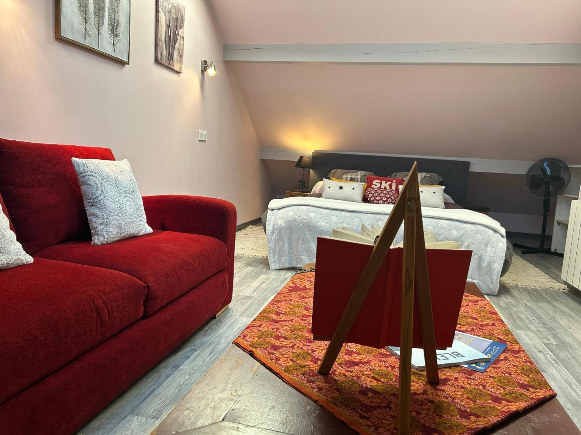 A La Marc'Quize Chambres D'Hotes, Petit Dejeuner Compris, Avec Piscine A Debordement En Exterieur, Bain Nordique A 38 Degres En Prestation Supplement Sur Reservation Horaire Anticipee 1 Place De Parking Gratuite Sur Place Mouxy Exterior foto