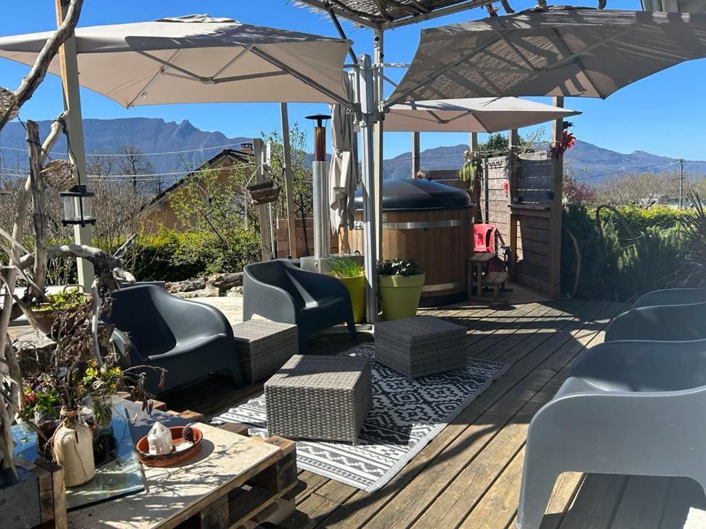 A La Marc'Quize Chambres D'Hotes, Petit Dejeuner Compris, Avec Piscine A Debordement En Exterieur, Bain Nordique A 38 Degres En Prestation Supplement Sur Reservation Horaire Anticipee 1 Place De Parking Gratuite Sur Place Mouxy Exterior foto