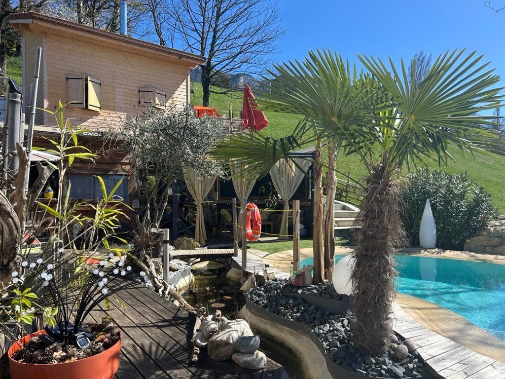 A La Marc'Quize Chambres D'Hotes, Petit Dejeuner Compris, Avec Piscine A Debordement En Exterieur, Bain Nordique A 38 Degres En Prestation Supplement Sur Reservation Horaire Anticipee 1 Place De Parking Gratuite Sur Place Mouxy Exterior foto
