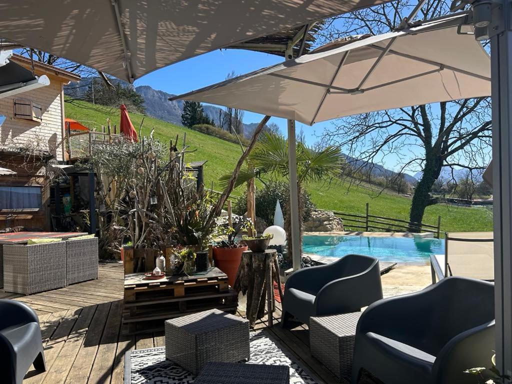 A La Marc'Quize Chambres D'Hotes, Petit Dejeuner Compris, Avec Piscine A Debordement En Exterieur, Bain Nordique A 38 Degres En Prestation Supplement Sur Reservation Horaire Anticipee 1 Place De Parking Gratuite Sur Place Mouxy Exterior foto