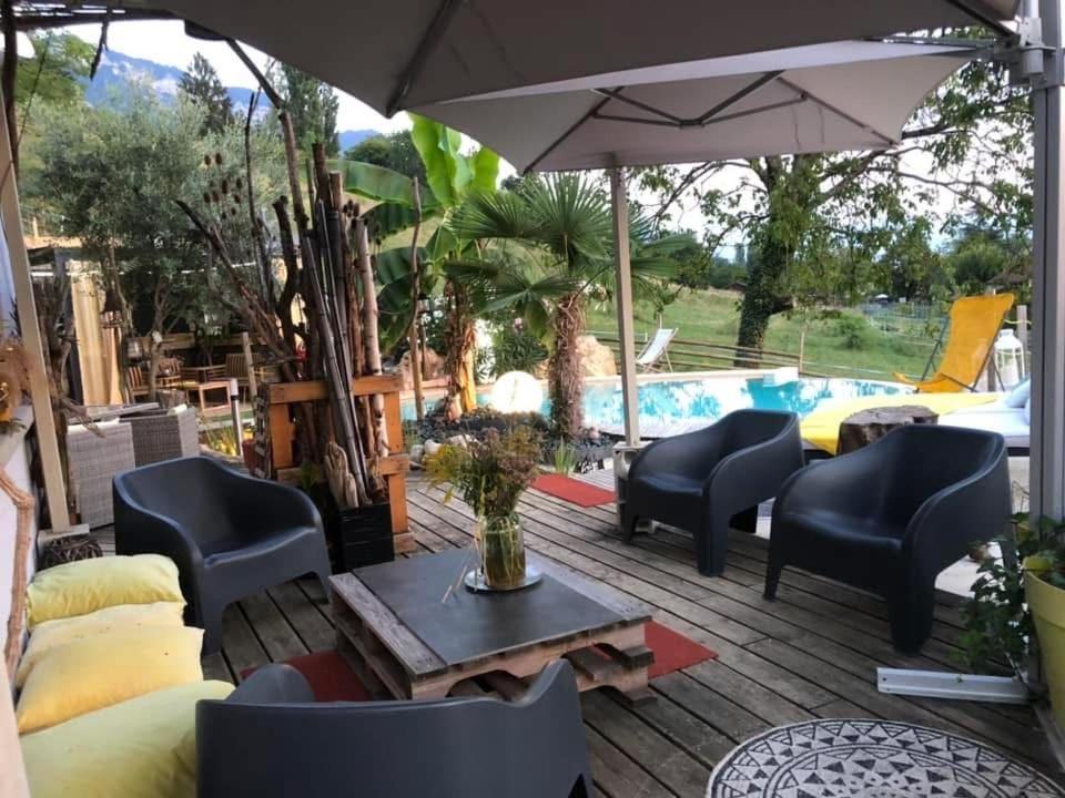 A La Marc'Quize Chambres D'Hotes, Petit Dejeuner Compris, Avec Piscine A Debordement En Exterieur, Bain Nordique A 38 Degres En Prestation Supplement Sur Reservation Horaire Anticipee 1 Place De Parking Gratuite Sur Place Mouxy Exterior foto