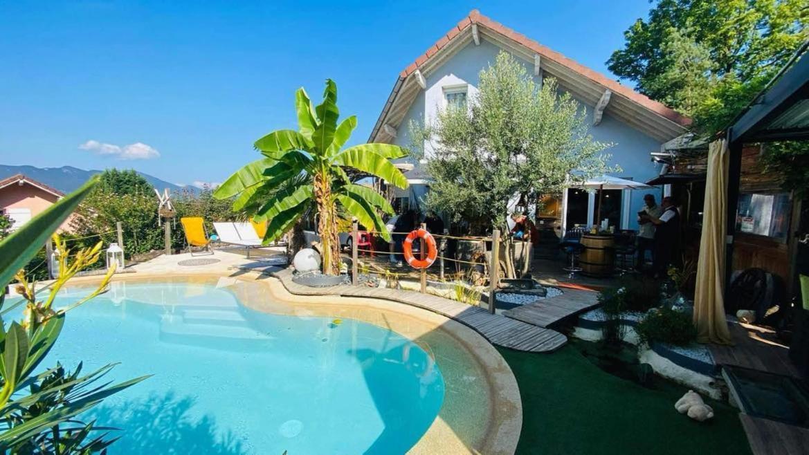 A La Marc'Quize Chambres D'Hotes, Petit Dejeuner Compris, Avec Piscine A Debordement En Exterieur, Bain Nordique A 38 Degres En Prestation Supplement Sur Reservation Horaire Anticipee 1 Place De Parking Gratuite Sur Place Mouxy Exterior foto